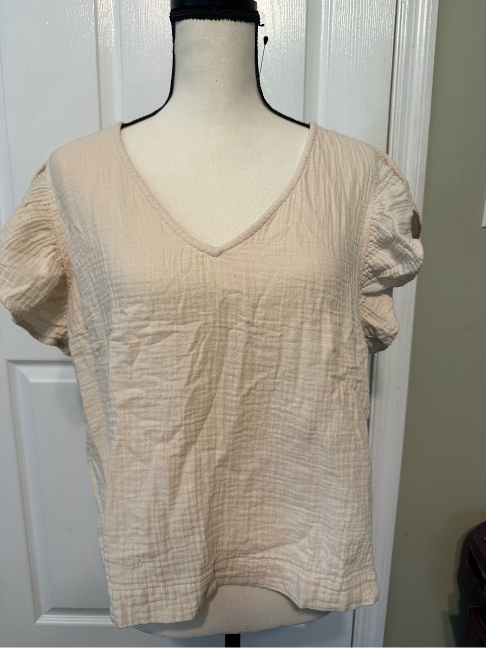 Rails Cream V-Neck Puff Sleeve Blouse